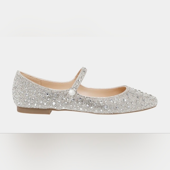 Betsey Johnson Flats. - Picture 8 of 13